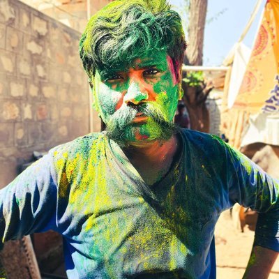holi 