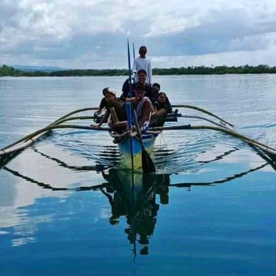 Floating Cabin: Bangka Ride