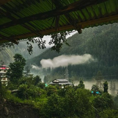 Floating cloud 