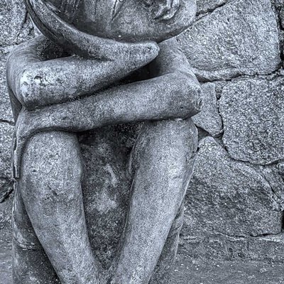 statue 