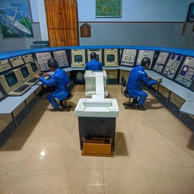 stasuin pengendali utama satelit 