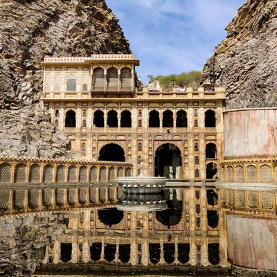Splendid architecture of Galtaji Temple, Jaipur