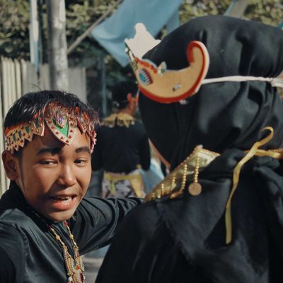 Anak Laki-laki yang Menari