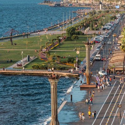 İzmir Cumhuriyet Meydanı