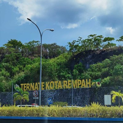 Bandara Sultan Babullah