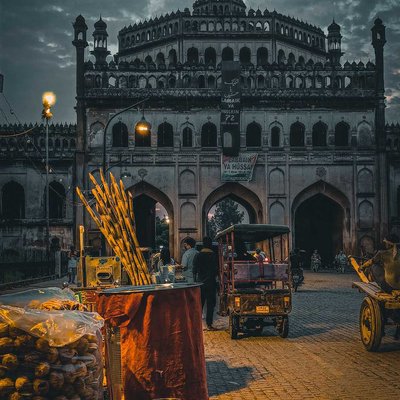 Rumi Darwaza 