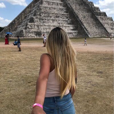 📍 Chichén Itzá - @catandoviajess 
