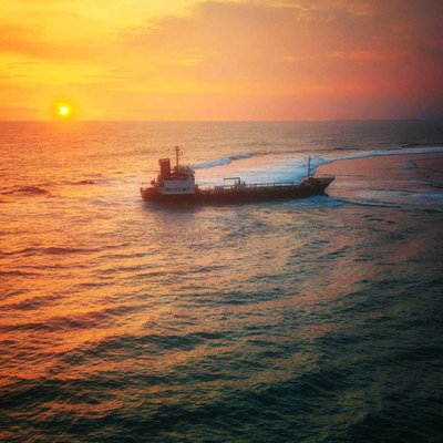 Kapal Tanker Karam 