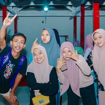 panitia lomba 17san