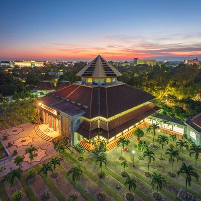 masjid universitas gajah mada