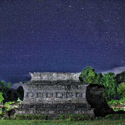 sanggrahan temple