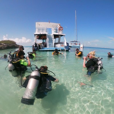Coco Diving Center, Cayo Guillermo