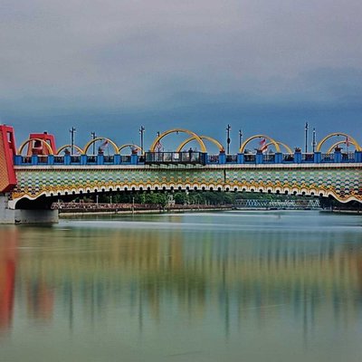 Jembatan Kaca ( Jembatan Brendeng )