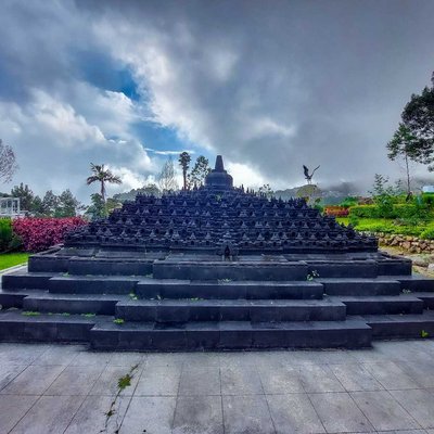 Replika Borobudur