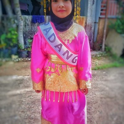 Pakaian Adat Sumatra Barat