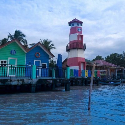 Dermaga Kampung Aer Pulau Kemaro
