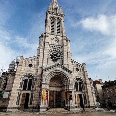Cathédrale Notre Dame et Saint Arnoux