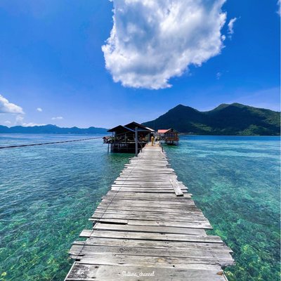 Rumah Diatas Laut. Tanjung Kumbik - Natuna