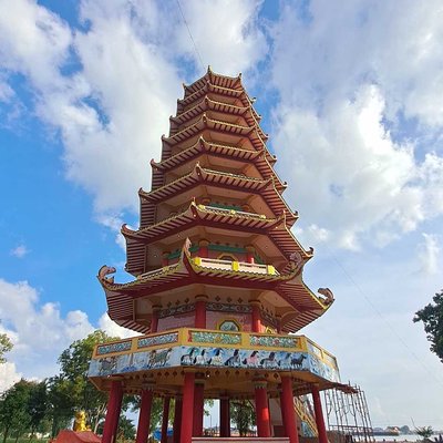 pagoda pulau kemaro 