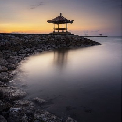 Pesona Pantai “Matahari Terbit”(Karang)