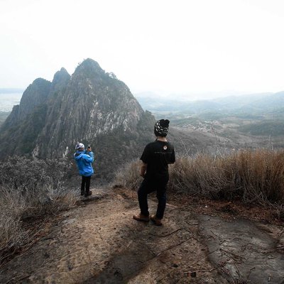 Puncak Datar Gunung Bongkok Purwakarta
