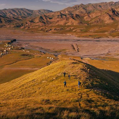 Hiking with nomads