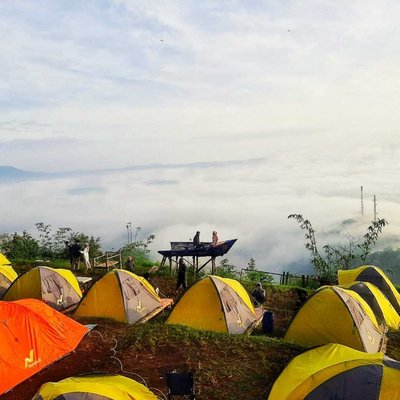 camp di atas awan
