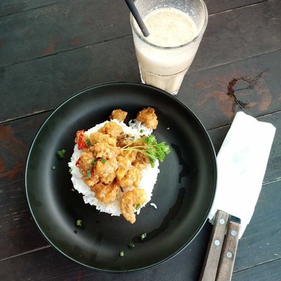 Salted Egg Shrimp Rustic Market