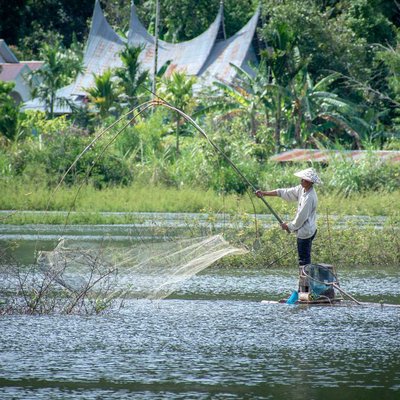 Nelayan tarusan kamang