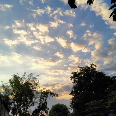 Awan di senja hari
