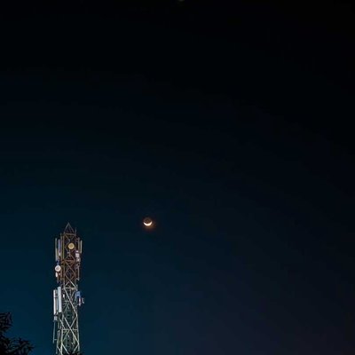 even they know how to impress others , Moon and Venus
