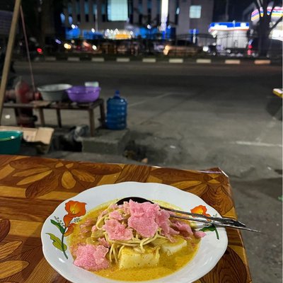 Lontong Malam