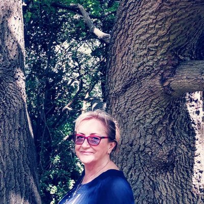 River Side Garden Park - Horley 