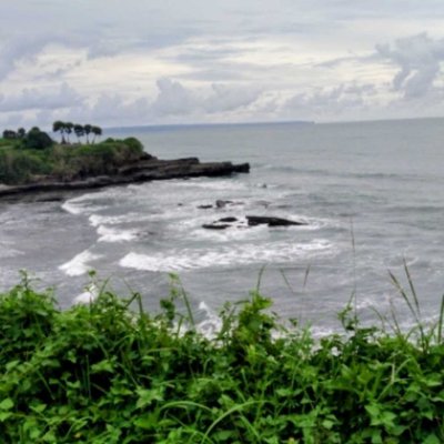 PANTAI TANAH LOT