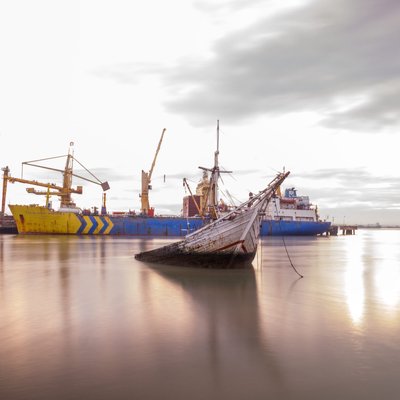 Pangkalan Boat Lumpur Gresik