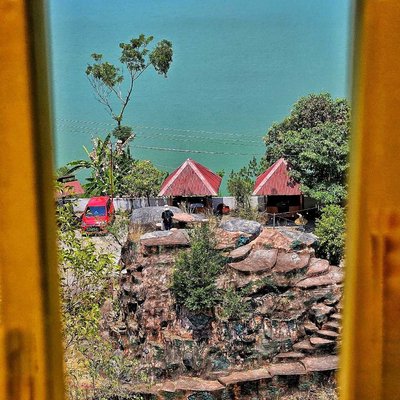 "MEET LOCALS PINDLE JAWA TIMUR"