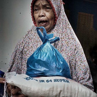 Berbagi Tak Pernah Rugi