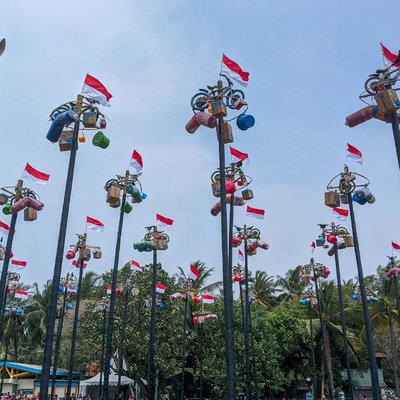 panjat pinang