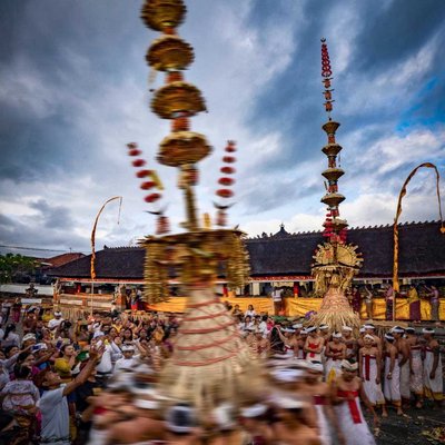 Tradisi Bali,Simbol dan Makna 