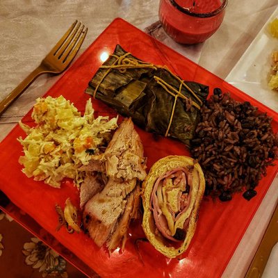 Cena de Navidad Latina