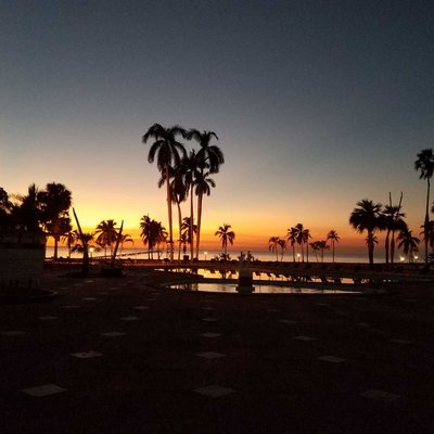 Hotel Colony y su playa 