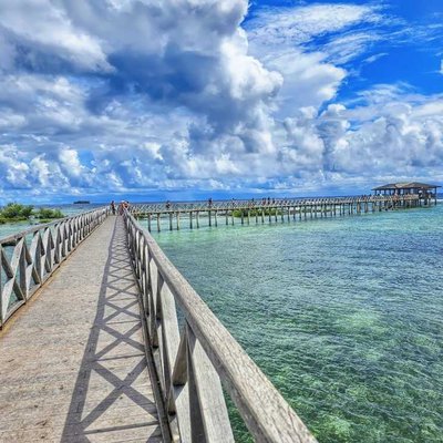 Cloud 9 surfing place