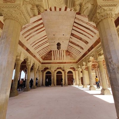 THE ROYAL KINGDOM 
