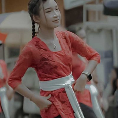 Dance with me