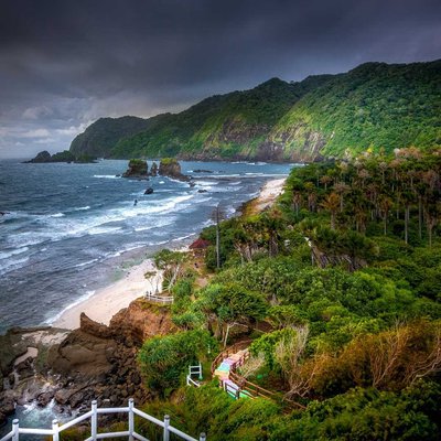 Siti Hinggil Pantai Papuma