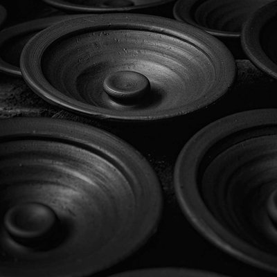 Clay plates 