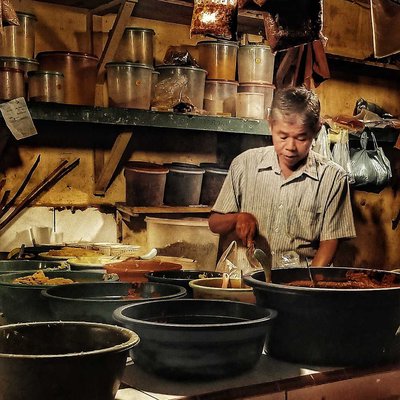 Penjual Bumbu Giling
