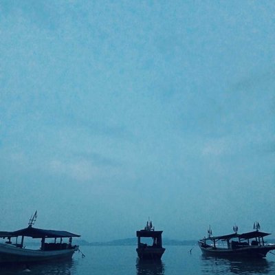 Senja di Pantai Muntun
