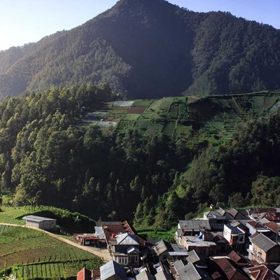 Wisata Wonomulyo