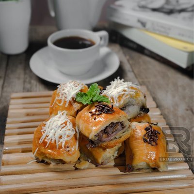 Pisang Bolen